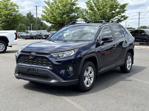 Used 2020 Toyota RAV4 XLE w/ Convenience Package AWD/4WD image 5