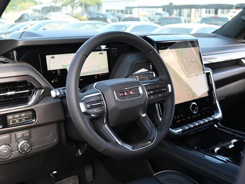 New 2026 GMC Yukon Elevation RWD image 17