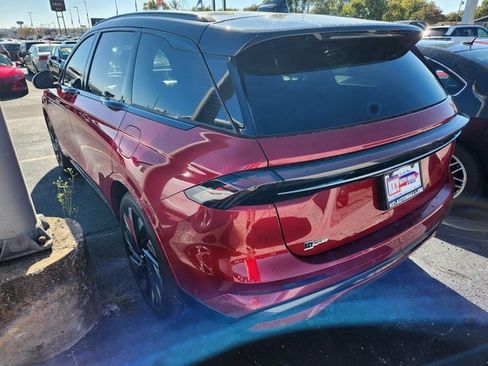 Used 2024 Lincoln Nautilus Reserve w/ Equipment Group 202A image 3