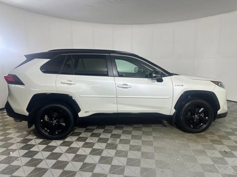 Used 2021 Toyota RAV4 XSE AWD/4WD image 8