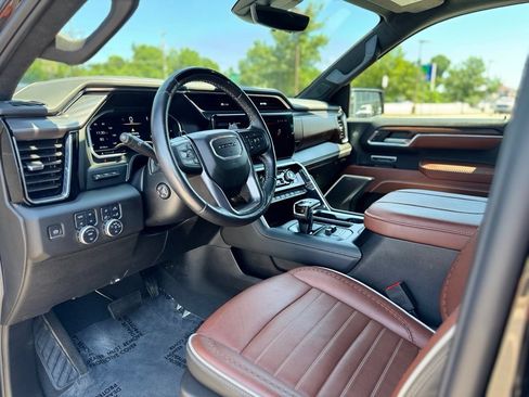 Used 2024 GMC Sierra 1500 Denali Ultimate AWD/4WD image 14