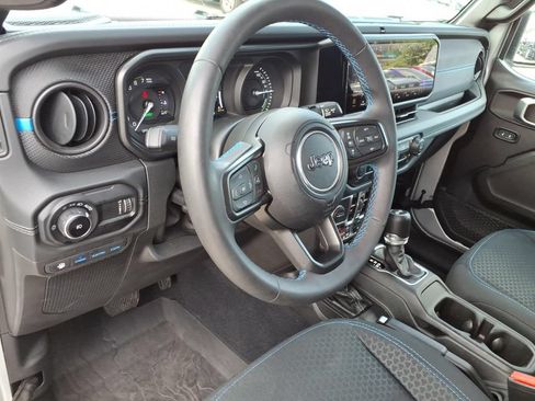 Used 2024 Jeep Wrangler Unlimited Rubicon 4xe AWD/4WD image 23