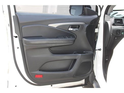 Used 2017 Honda Pilot EX-L image 7