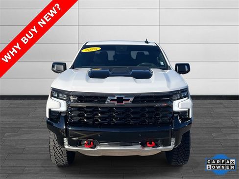 Used 2025 Chevrolet Silverado 1500 ZR2 w/ Technology Package image 8