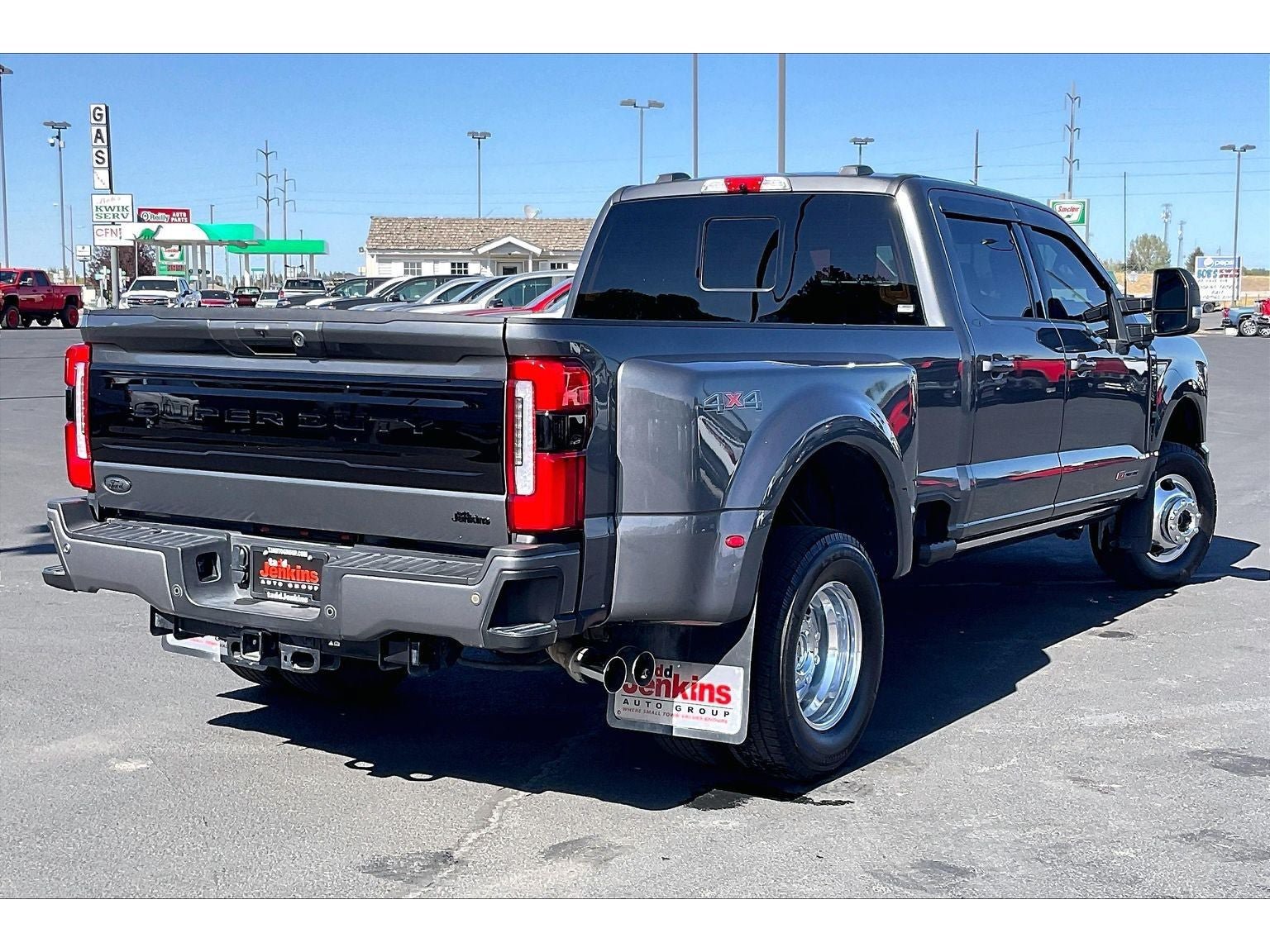 Used 2026 Ford F350 Platinum AWD/4WD image 15