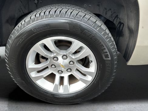 Used 2015 Chevrolet Tahoe LT AWD/4WD image 18