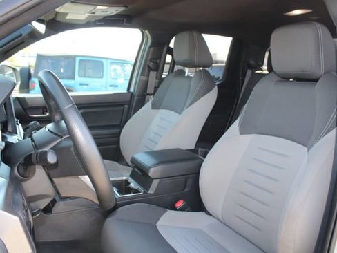 Used 2024 Toyota Tacoma TRD Off-Road AWD/4WD image 38