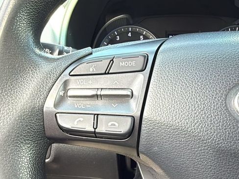 Used 2021 Hyundai Kona SE FWD image 24