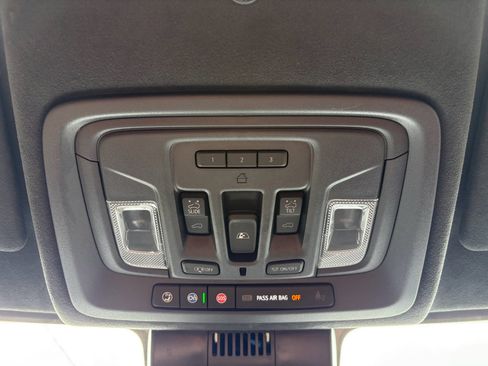 Used 2025 GMC Sierra 2500 Denali Ultimate AWD/4WD image 34