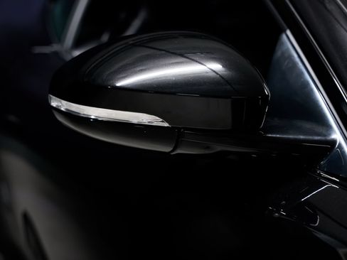 Used 2022 Jaguar F-TYPE Coupe RWD image 32