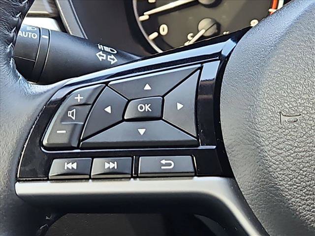 Used 2024 Nissan Altima 2.5 SL FWD image 24