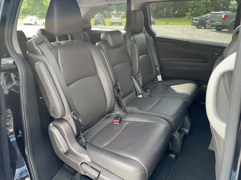 Used 2018 Honda Odyssey EX-L image 19