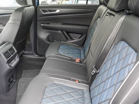 New 2025 Volkswagen Atlas Cross Sport SEL Premium R-Line image 21