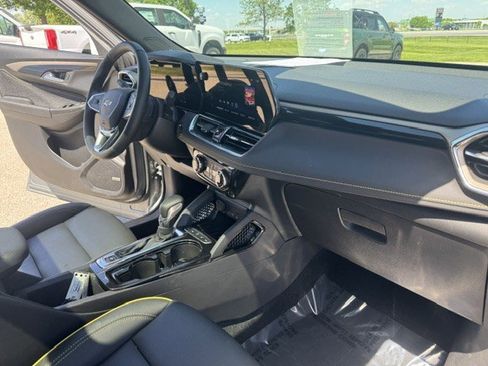 Used 2025 Chevrolet TrailBlazer ACTIV w/ Convenience Package AWD/4WD image 39