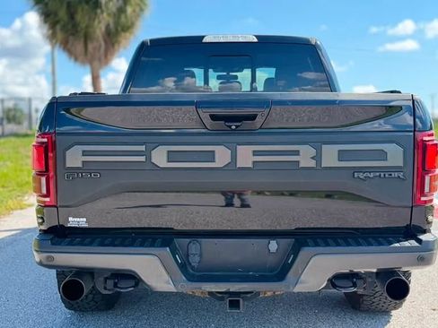 Used 2019 Ford F150 Raptor w/ Equipment Group 802A Luxury AWD/4WD image 13