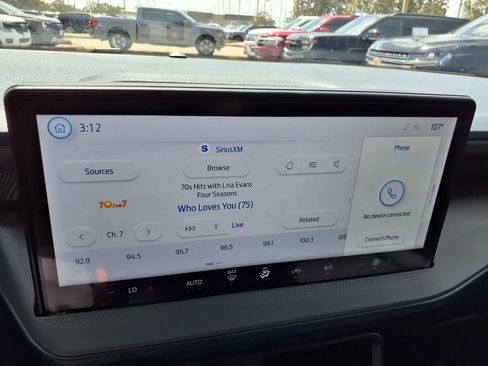 Used 2025 Ford Maverick XL w/ Equipment Group 102A AWD/4WD image 18