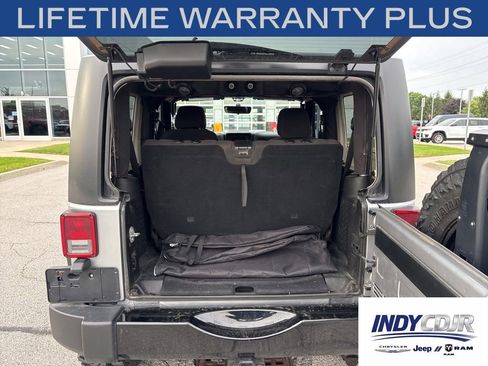 Used 2015 Jeep Wrangler Sport AWD/4WD image 10