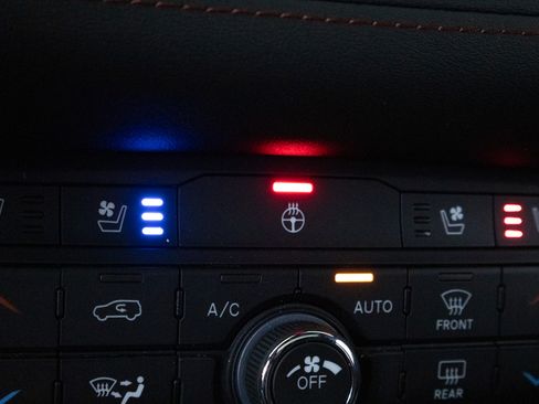 Used 2023 Dodge Durango R/T AWD/4WD image 22