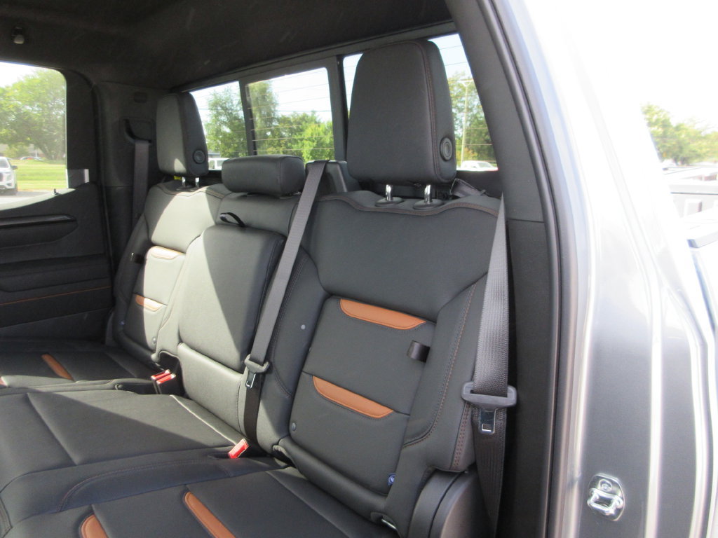 New 2026 GMC Sierra 1500 AT4 w/ AT4 Premium Package AWD/4WD image 14