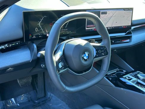 Certified 2025 BMW 530i xDrive image 12