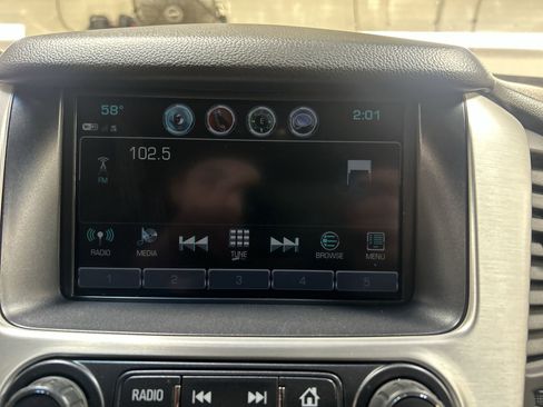Used 2019 GMC Yukon SLT w/ HD Trailering Package AWD/4WD image 14