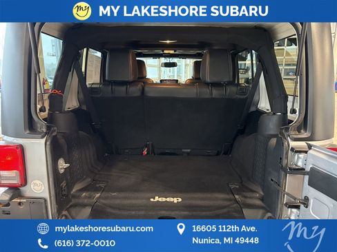 Used 2015 Jeep Wrangler Unlimited Sahara image 21