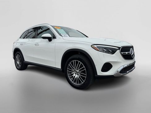 Certified 2025 Mercedes-Benz GLC 300 image 7