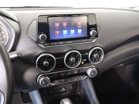 Used 2025 Nissan Sentra S image 5