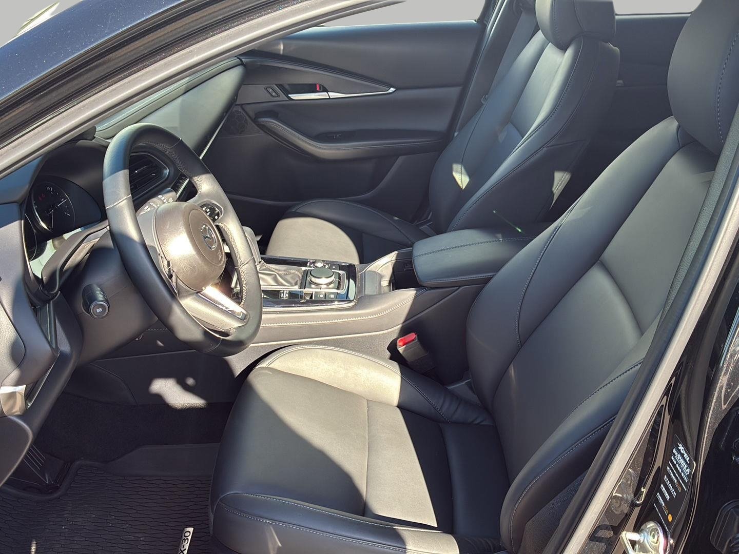 Used 2025 MAZDA CX-30 AWD 2.5 S w/ Select Sport Pkg image 11