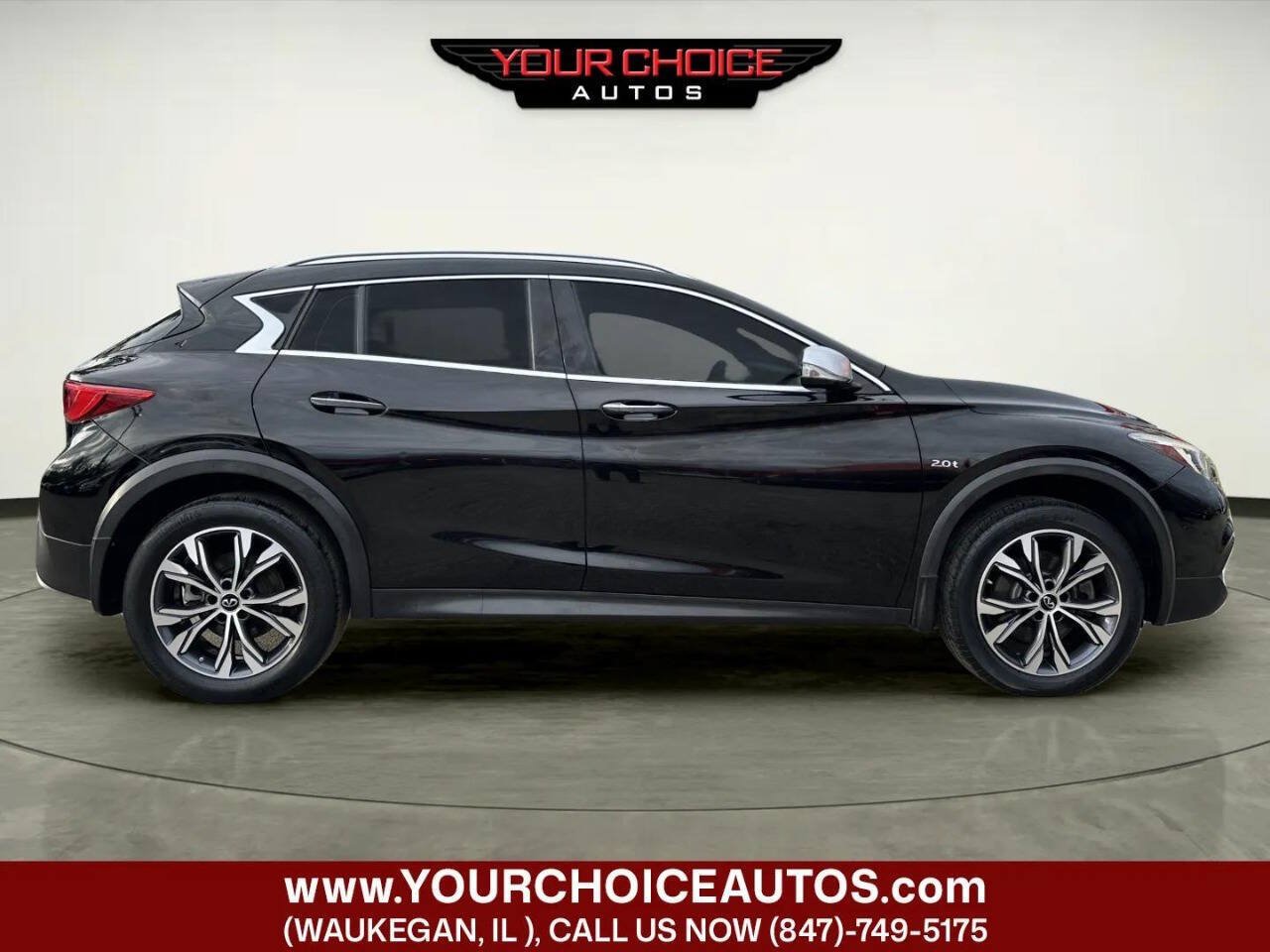 Used 2017 INFINITI QX30 Premium w/ Navigation Package AWD/4WD image 6