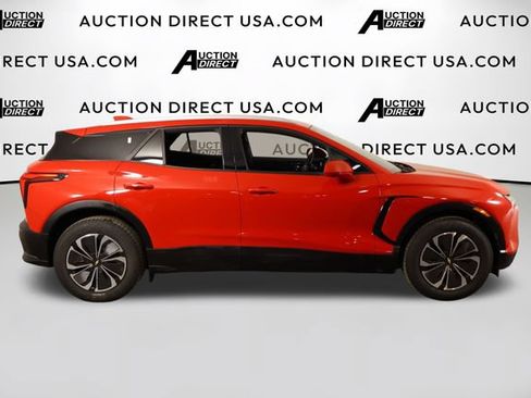 Used 2024 Chevrolet Blazer EV LT AWD/4WD image 45