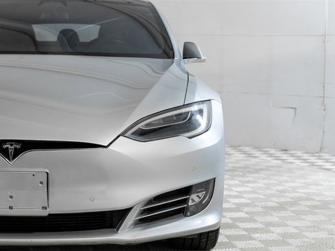 Used 2017 Tesla Model S 100D image 48