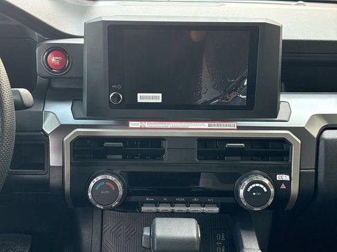Certified 2026 Toyota Tacoma TRD Off-Road AWD/4WD image 14