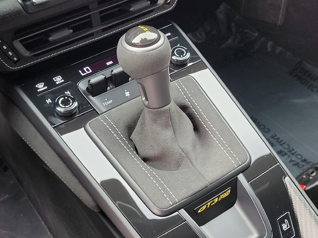 Certified 2025 Porsche 911 GT3 RS RWD image 34