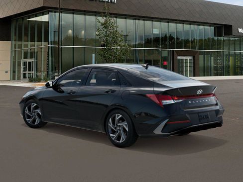New 2026 Hyundai Elantra SEL Sport image 6