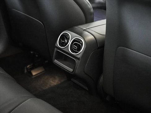 Certified 2023 Mercedes-Benz C 300 4MATIC Sedan image 19