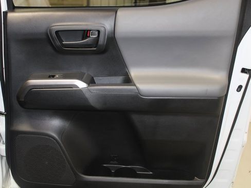 Used 2021 Toyota Tacoma image 22