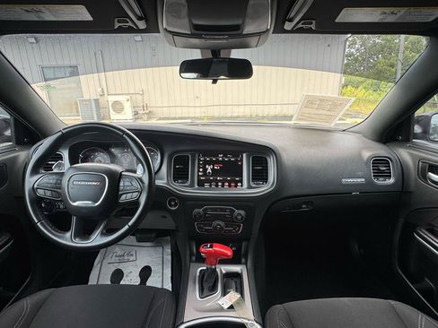 Used 2023 Dodge Charger SXT RWD image 16