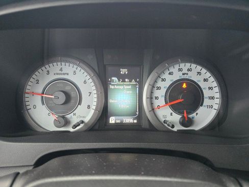 Used 2020 Toyota Sienna SE image 30