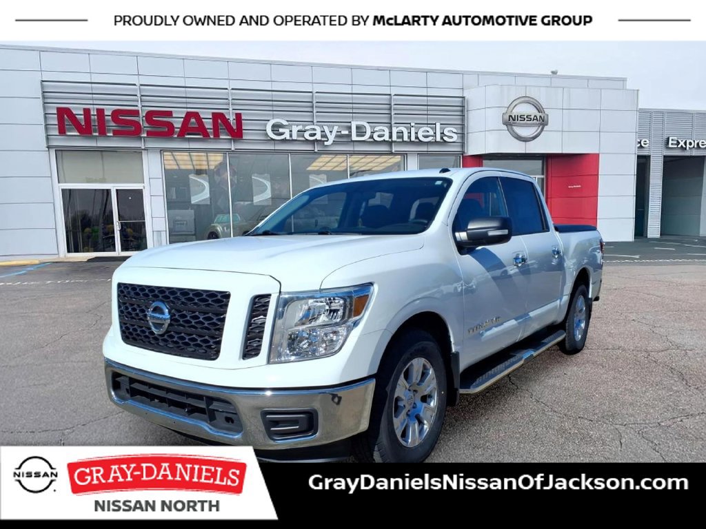 Used 2019 Nissan Titan SV RWD image 3