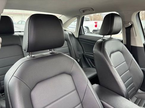 Used 2024 Volkswagen Jetta SE image 25