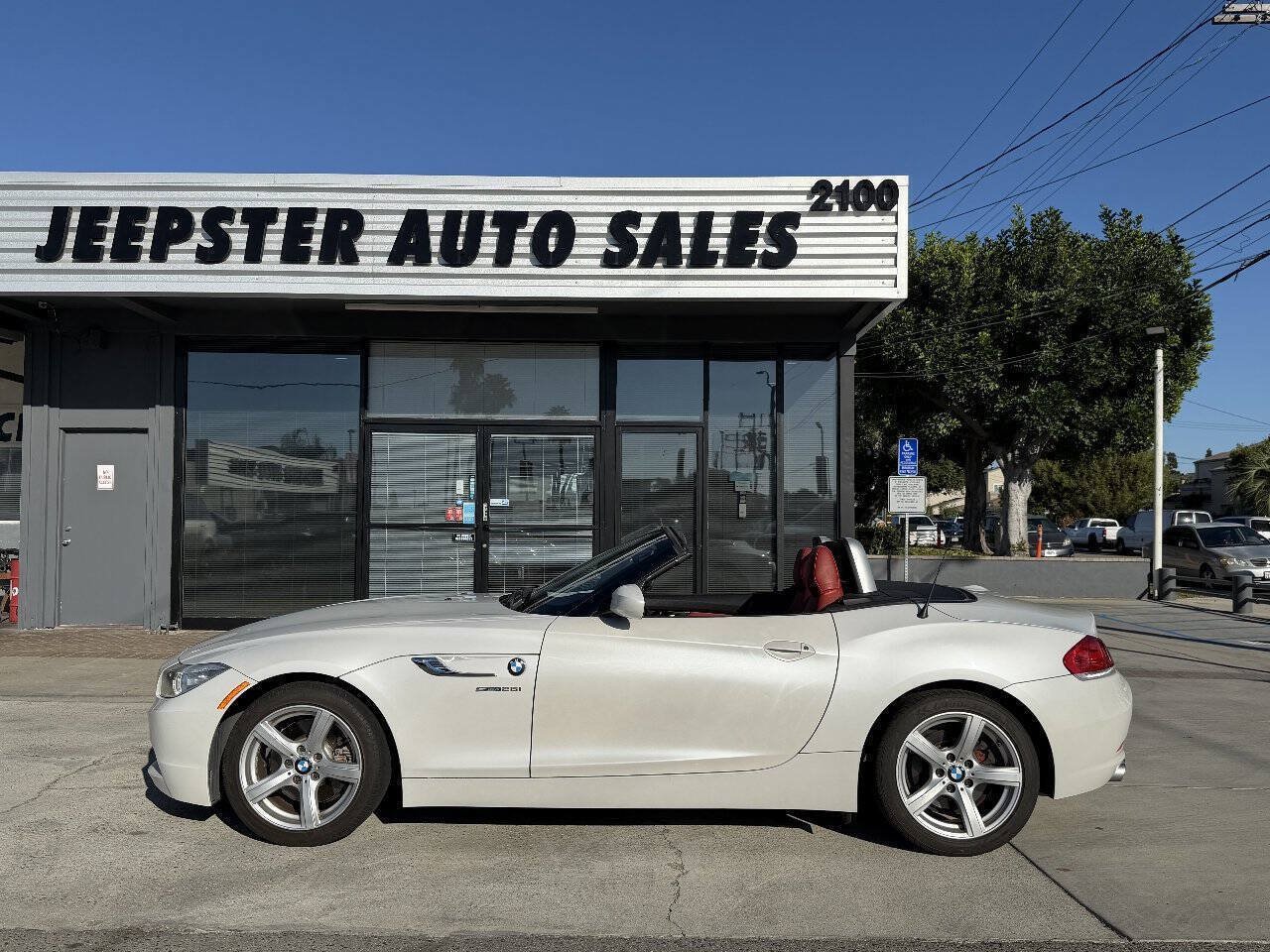 Used 2014 BMW Z4 sDrive28i w/ Technology Package RWD image 10