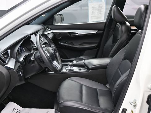 Used 2021 INFINITI QX50 Luxe w/ Appearance Package image 16