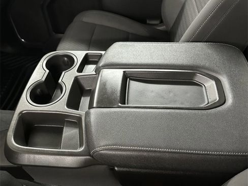 Used 2023 GMC Sierra 1500 SLE image 19