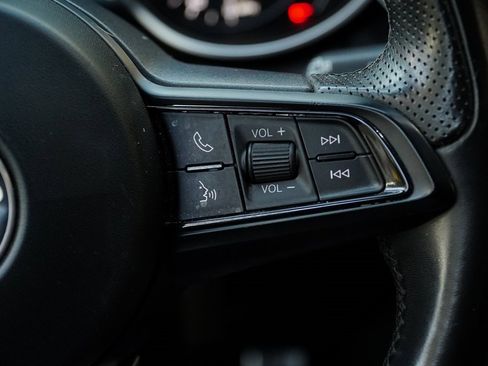 Used 2022 Alfa Romeo Stelvio Sprint image 23