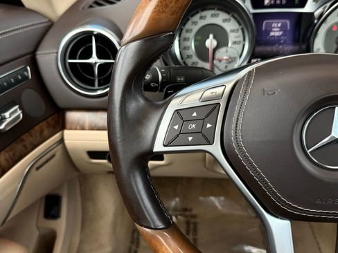 Used 2016 Mercedes-Benz SL 400 w/ Premium I Package image 40