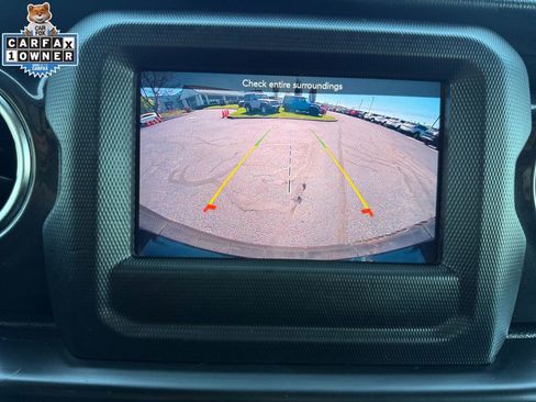 Certified 2021 Jeep Wrangler Unlimited Sahara AWD/4WD image 13