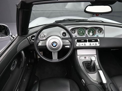 Used 2001 BMW Z8 RWD image 19