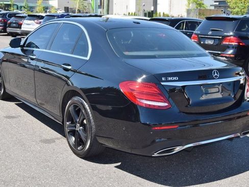 Used 2017 Mercedes-Benz E 300 4MATIC image 8