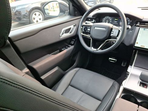 Certified 2026 Land Rover Range Rover Velar Dynamic SE AWD/4WD image 12